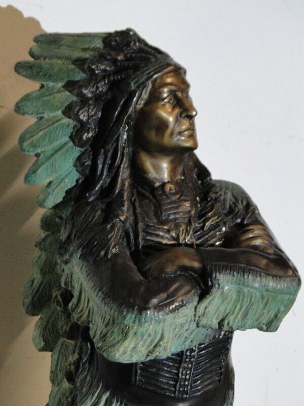 K7928 Bronzefigur Indianer Figur Dekorstück stehender Indianerhäuptling Statue Sammelobjekte LUXONAR.com 5929-Bronzefigur-Indianer-Figur-Dekorstück-stehender Indianerhäuptling-Statue- Wien Österreich Online Kaufen