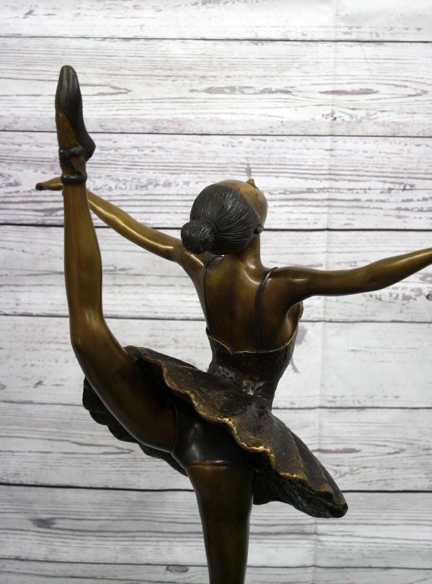 Bronzefigur dunkelhaarige Ballerina Tänzerin Figur Skulptur aus Bronze Bronzefiguren & Bronzeskulpturen LUXONAR.com Bronzefigur dunkelhaarige Ballerina Tänzerin Figur Skulptur aus Bronze Wien Österreich Online Kaufen