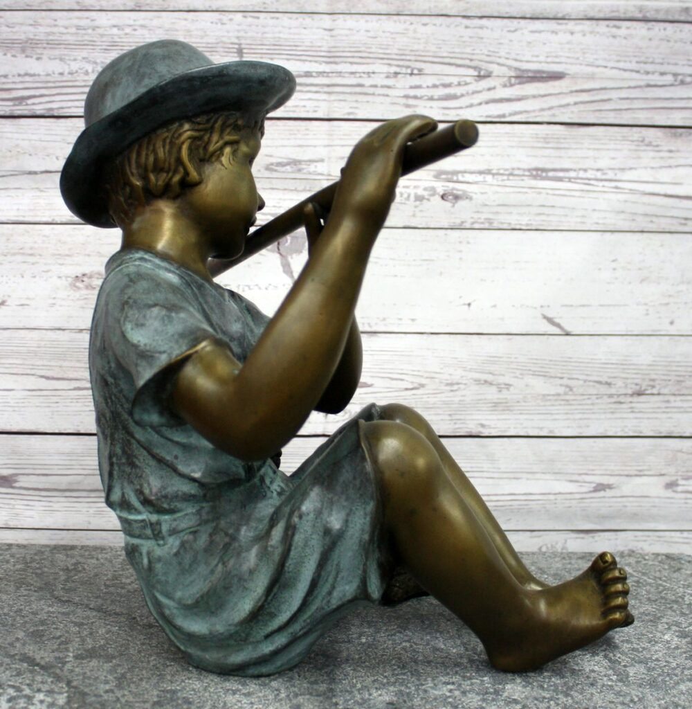 Bronzeskulptur Flöte spielender Junge mit einem Lamm Gartendekoration aus Bronze Bronzefiguren & Bronzeskulpturen LUXONAR.com Bronzeskulptur Flöte spielender Junge mit einem Lamm Gartendekoration aus Bronze Wien Österreich Online Kaufen